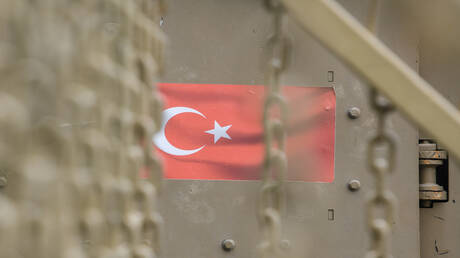 الدفاع التركية تعلق على تصريحات باراك بشأن 