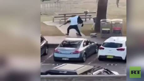 سيدني.. أحد المارة يتمكن من تحييد مسلح على شاطئ بوندي