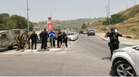 اشتبها بأنه فلسطيني.. شرطيان يطلقان النار على إسرائيلي قرب مستوطنة كدوميم