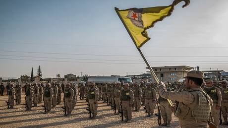 سياسية كردية تركية: أوجلان يحذر من 