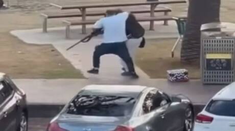 بعد أحمد الأحمد.. بطل جديد يظهر في "هجوم سيدني" - عاجل 