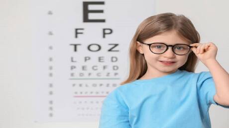 أخصائية عيون: التصحيح الكامل لقصر النظر ضروري لنمو بصري سليم لدى الأطفال