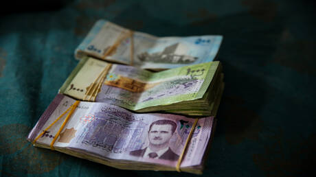 مصرف سوريا المركزي يوضح: لا موعد رسميا بعد لإطلاق العملة الوطنية الجديدة