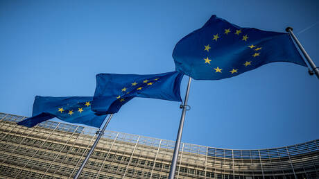 ماكرون: قرض الـ90 مليار يورو لأوكرانيا سيصرف على شراء أسلحة أوروبية