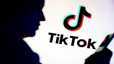 بمشاركة إماراتية.. 