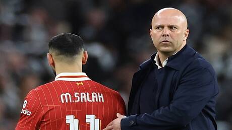 نعم أم لا؟.. مدرب ليفربول يجيب بكلمة عما إذا كان يرغب في عودة صلاح بعد كأس أمم إفريقيا!
