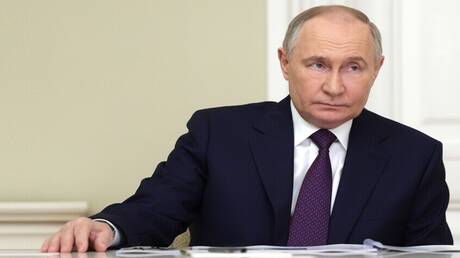 الكرملين: بوتين على استعداد للحاور مع ماكرون إن توفرت النوايا الحسنة - عاجل 