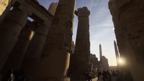 ظاهرة فلكية في الأقصر تجذب مئات الزوار