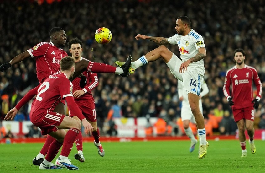 ليفربول يتلقى صفعة في عقر داره من "الطواويس" 