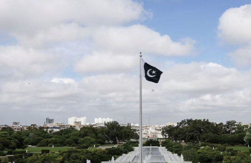 باكستان… السجن مدى الحياة لصحفيين وصناع محتوى على يوتيوب وعسكريين سابقين بتهم التحريض على العنف