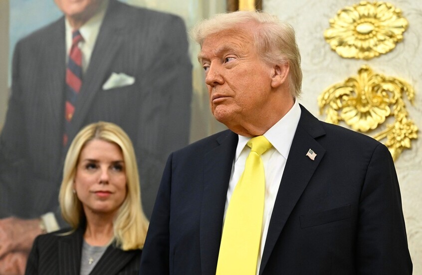 ترامب: مادورو وزوجته على متن سفينة ستنقلهما إلى نيويورك