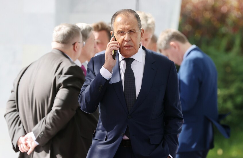 لافروف يعرب في اتصال مع نائبة مادورو عن تضامن روسيا القوي مع شعب فنزويلا في مواجهة العدوان الأمريكي