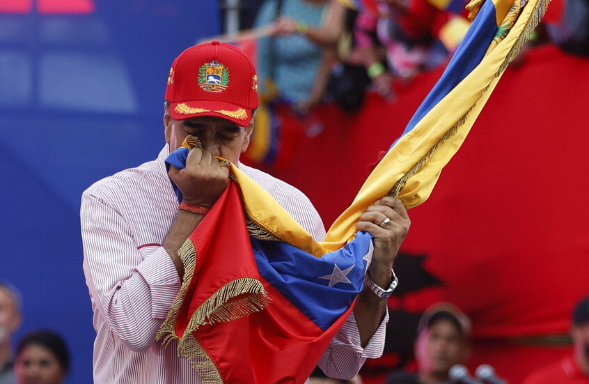 الدائرة المقربة من الرئيس مادورو نجت من الضربات الأمريكية على فنزويلا