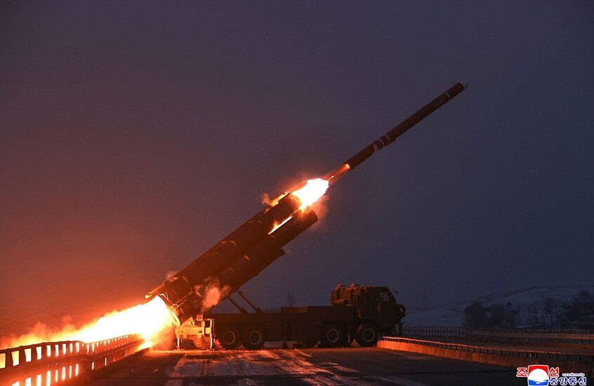 سيئول: كوريا الشمالية أطلقت صاروخا باليستيا مجهولا باتجاه بحر اليابان