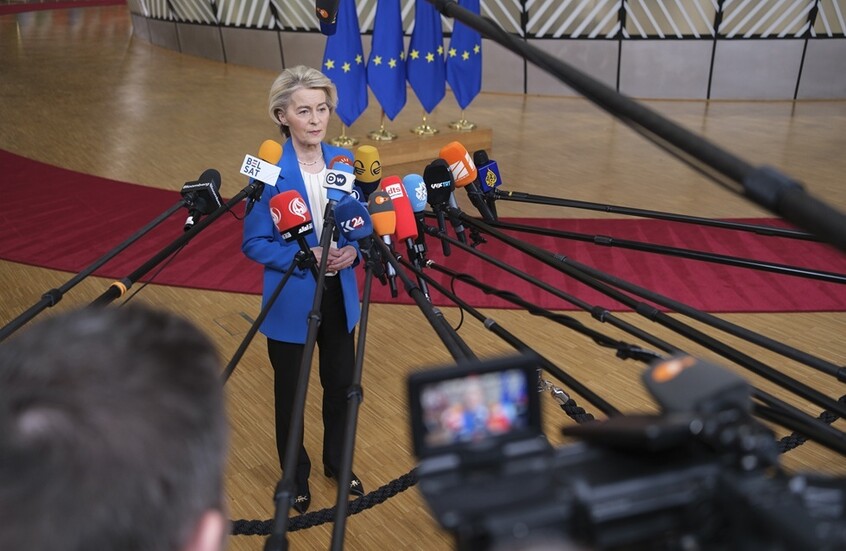 صحيفة L'AntiDiplomatico تنتقد تصريحات فون دير لاين حول العدوان الأمريكي على فنزويلا