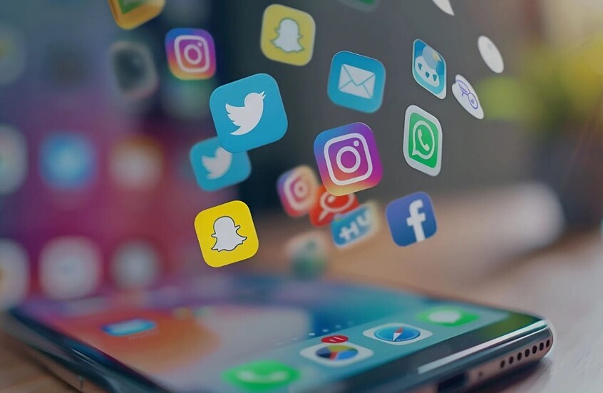 مصر تتجه لحظر استخدام الصغار لمواقع التواصل الاجتماعي