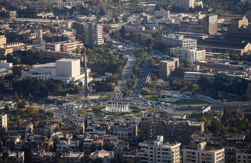 الإخبارية السورية: اجتماعات دمشق مع "قسد" بحضور مظلوم عبدي لم تُسفر عن نتائج ملموسة