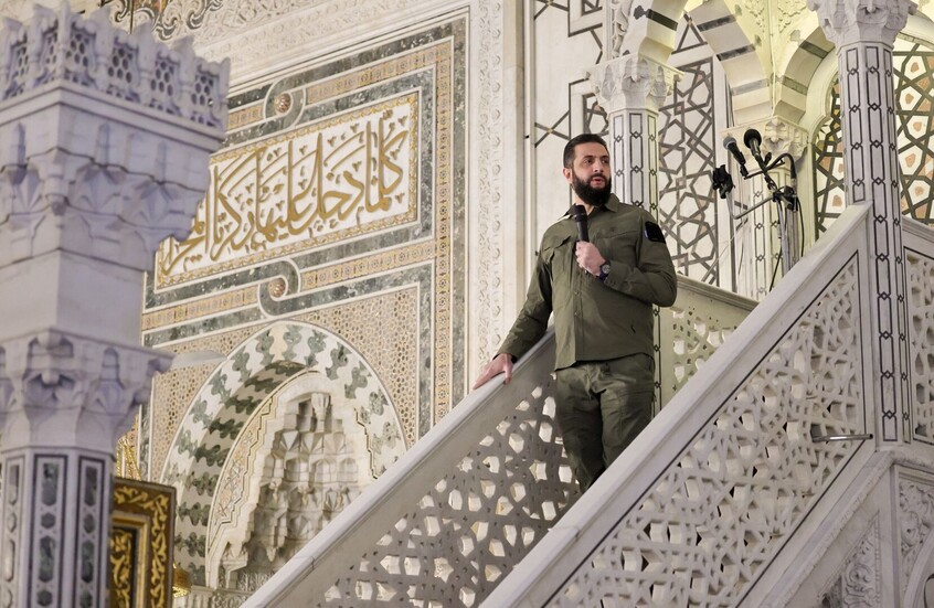 الداخلية السورية تنفي الشائعات المتعلقة بوقوع حادث أمني استهدف الشرع