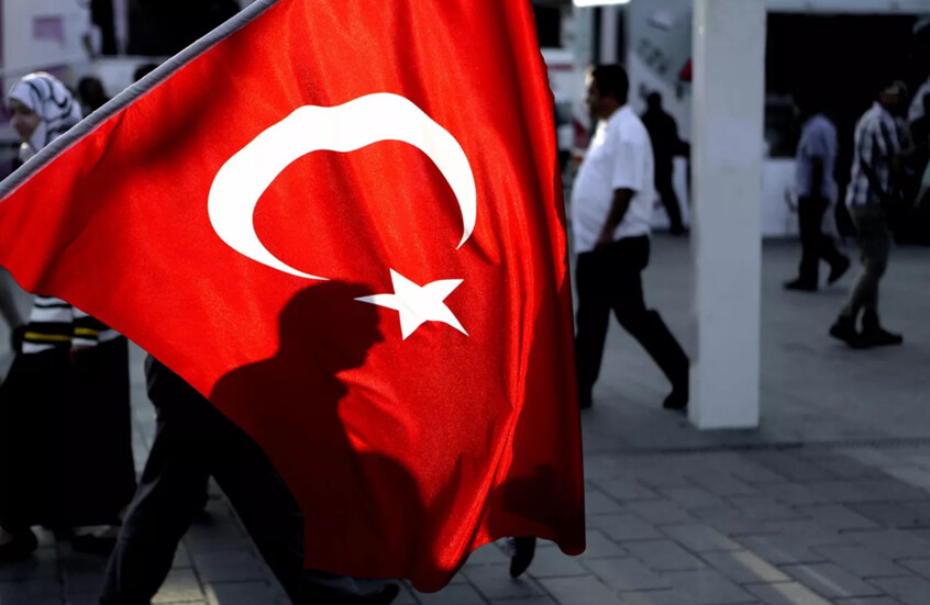 بهتشلي: الإمبريالية الأمريكية أخطر من قرش اشتمّ رائحة الدم