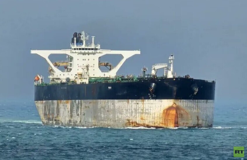مصادر لـ RT: خفر السواحل الأمريكي يحاول اعتراض ناقلة نفط روسية شمال المحيط الأطلسي