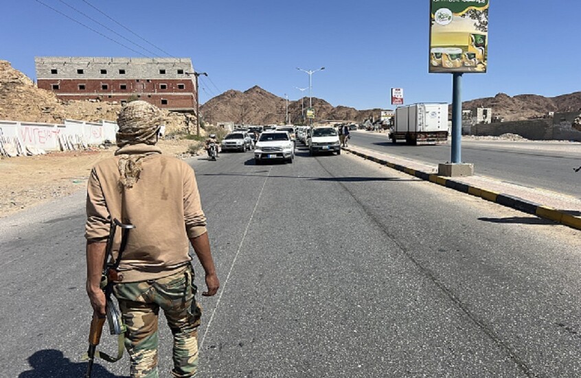 مجلس القيادة اليمني: إعفاء وزيري النقل والتخطيط بعد فرار الزبيدي