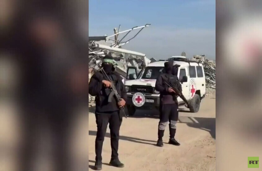 قطاع غزة.. استئناف البحث عن جثة آخر أسير إسرائيلي في حي الزيتون