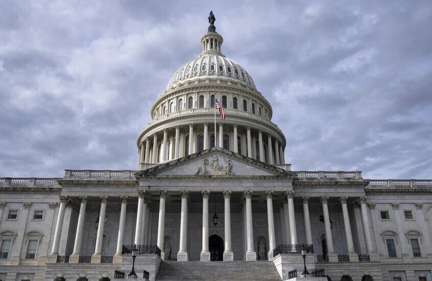 وزير الخارجية البولندي يستبعد قدرة ترامب على اتخاذ أي إجراء بشأن غرينلاند دون موافقة الكونغرس