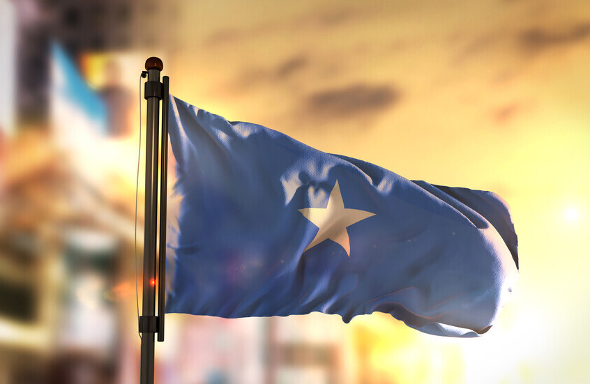 الصومال يحقق في استخدام أراضيه لعبور رئيس المجلس الانتقالي الجنوبي عيدروس الزبيدي