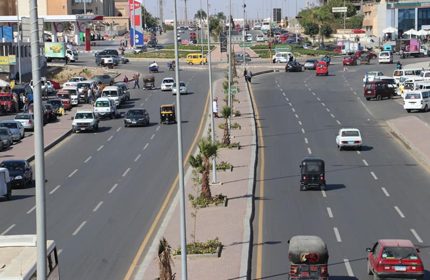 فنان مصري ينجو من حادث سير مروع