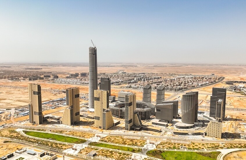 بعد "رأس الحكمة" و"علم الروم".. نائب مصري يتحدث عن تعاقدات قريبة جدا مع دولة خليجية أخرى