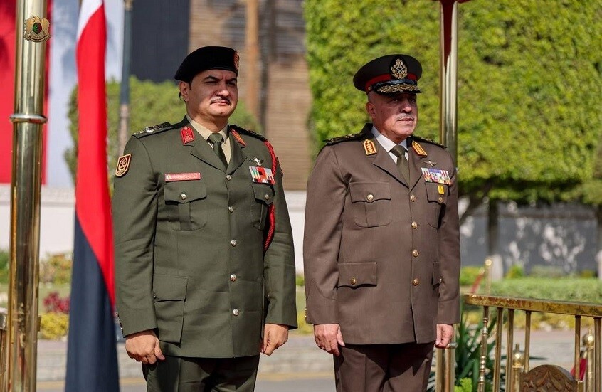 زيارة رسمية رفيعة المستوى.. الفريق صدام حفتر في القاهرة لبحث التعاون العسكري مع مصر (صور)