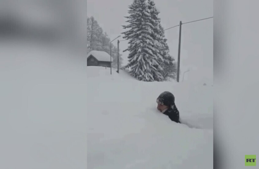 السويد.. تراكمات ثلجية قياسية بعد عاصفة قوية