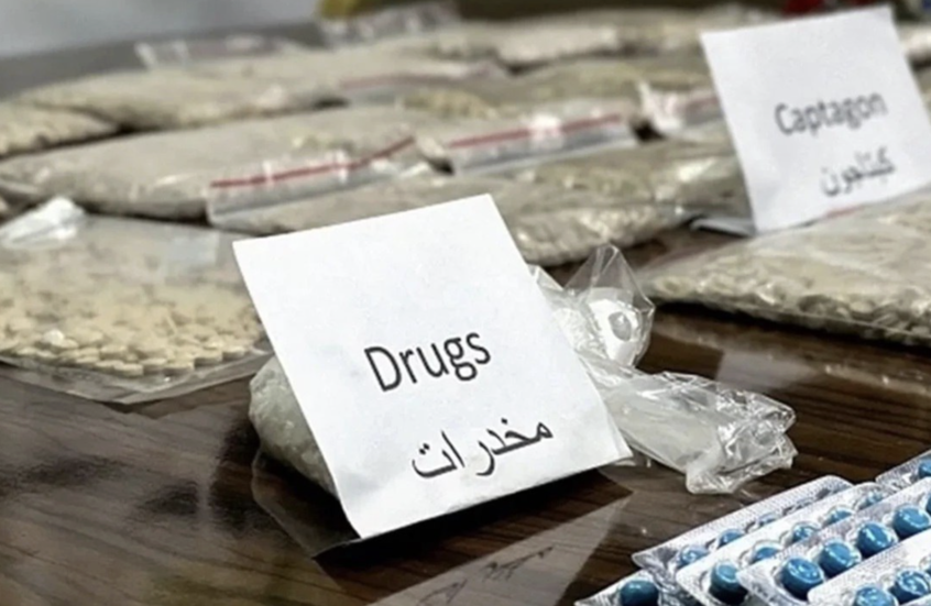 الدفاع العراقية تحبط تهريب أكثر من 140 ألف حبة مخدرة باستخدام بالونات في الصحراء