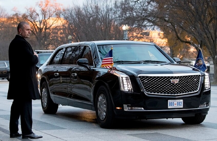 جسم غامض يغير مسار موكب عودة الرئيس ترامب لواشنطن