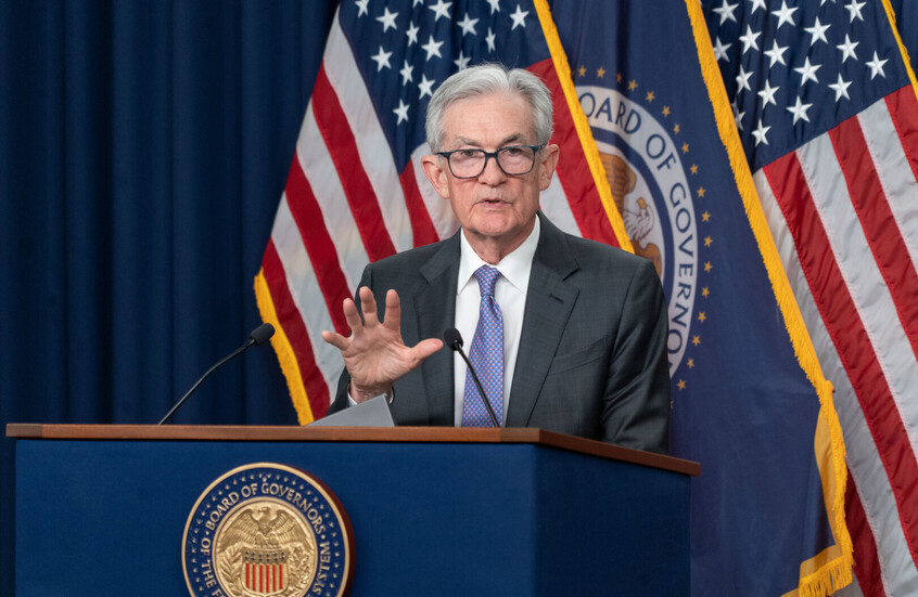 ردود فعل الأسواق على فتح تحقيق بحق رئيس الفيدرالي الأمريكي