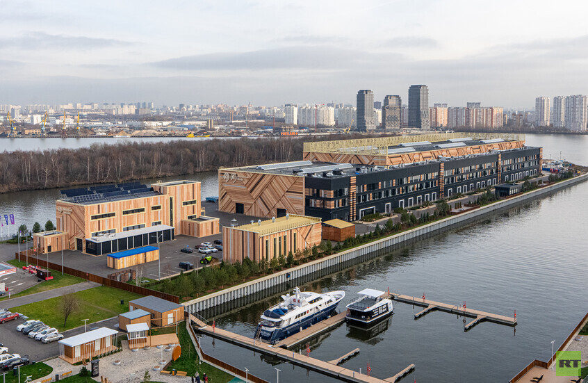 ثورة نهرية خضراء.. روسيا تطلق أسطولها الكهربائي من ترسانة موسكو الذكية