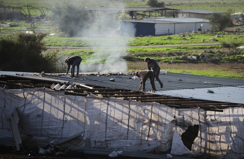 صحيفة عبرية: زيادة هجمات المستوطنين على الفلسطينيين بنسبة 25% العام الماضي