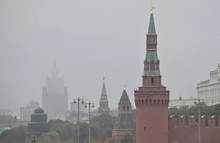 روسيا توصي مواطنيها الموجودين في إيران باتخاذ إجراءات احترازية