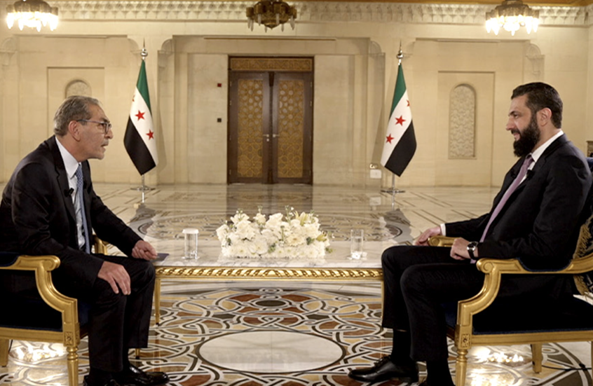 قناة كردية تتراجع عن بث لقاء مصوّر مع الرئيس السوري أحمد الشرع ومديرها يكشف التفاصيل (فيديو)