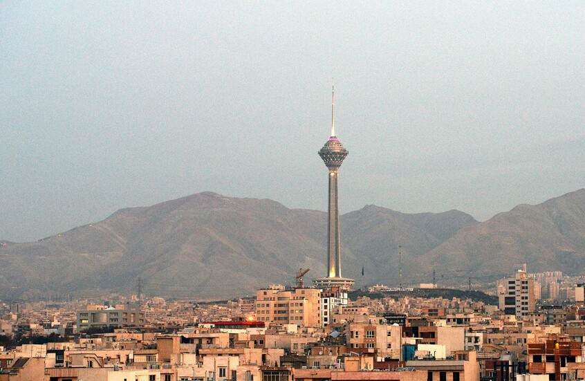 الغارديان: إيران تخطط لإنشاء شبكة إنترنت مغلقة خاصة بها