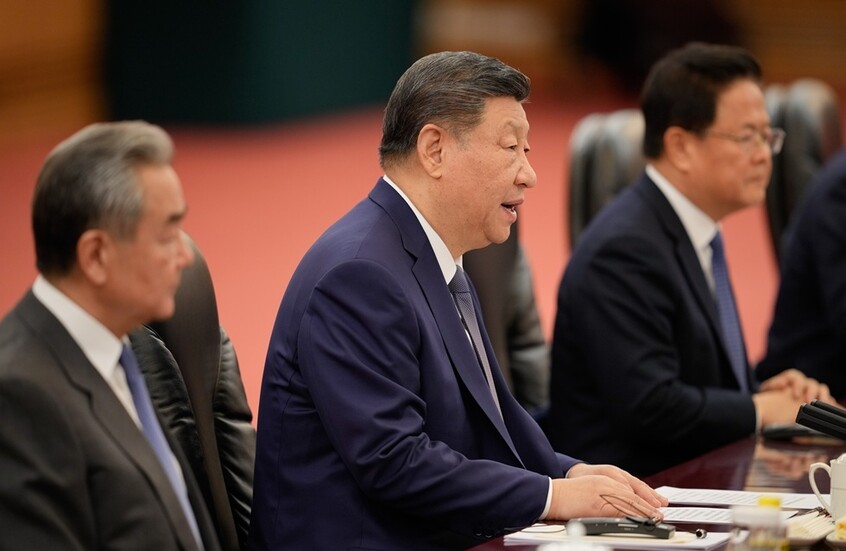 شي يدعو كندا لاحترام السيادة المتبادل