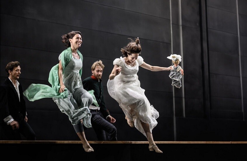 ملحمة "الحرب والسلم" تعرض في دار أوبرا دبي