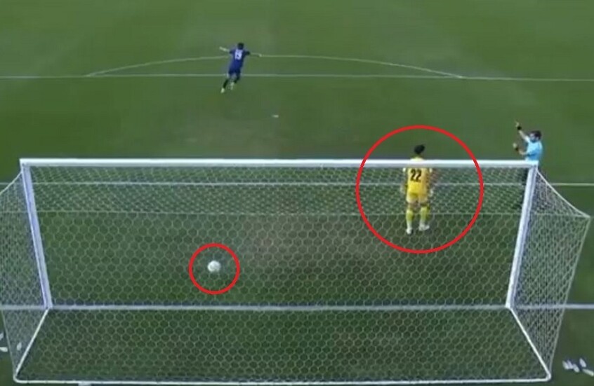 "طارت في الهواء".. حارس مرمى الأردن يتفاجأ بهدف غريب بعد تصديه لركلة ترجيحية  (فيديو)