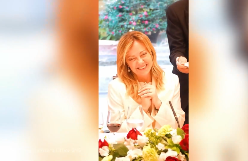 رئيسة الوزراء اليابانية تودع نظيرتها الإيطالية بتنظيم حفل بعيد ميلادها