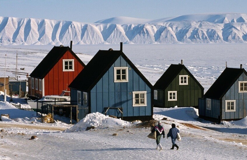 خبير دولي لـ RT: بيع غرينلاند سيفتح الباب أمام سيناريوهات توسعية أمريكية جديدة