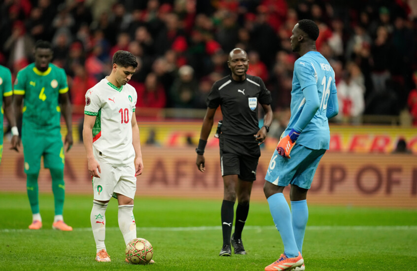 هل كان هناك اتفاق مسبق؟.. حارس مرمى السنغال يكشف الحقيقة الكاملة خلف تصديه لركلة إبراهيم دياز