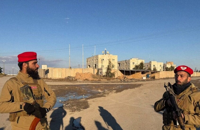 الحكومة السورية تحمل قيادة "قسد" مسؤولية أي خرق أمني في السجون التي تؤوي عناصر "داعش"