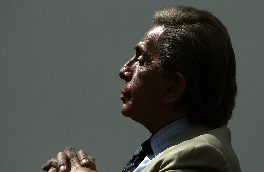 وفاة مصمم الأزياء الإيطالي الأسطوري فالنتينو غارافاني