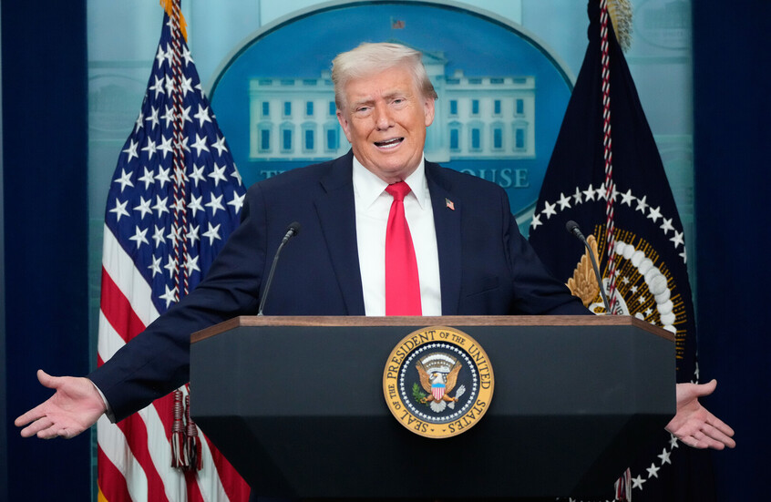 ترامب يهدد بمحو إيران وإبادتها بالكامل