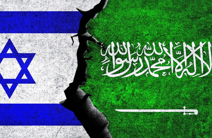 في مقابلة مع "معاريف" الإسرائيلية.. صحافي سعودي يهاجم القيادة الفلسطينية وحركة حماس و"طوفان الأقصى"